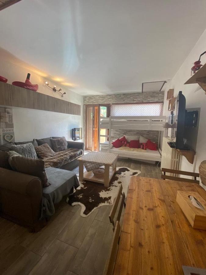 Residence Le Schuss Studio Montagne En Bas Des Pistes Вар Екстериор снимка
