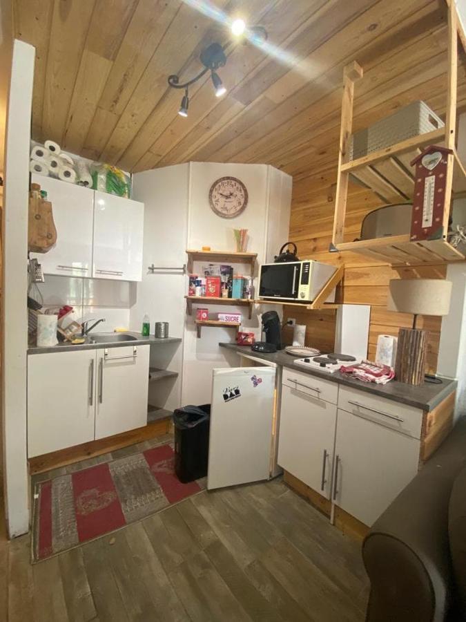 Residence Le Schuss Studio Montagne En Bas Des Pistes Вар Екстериор снимка