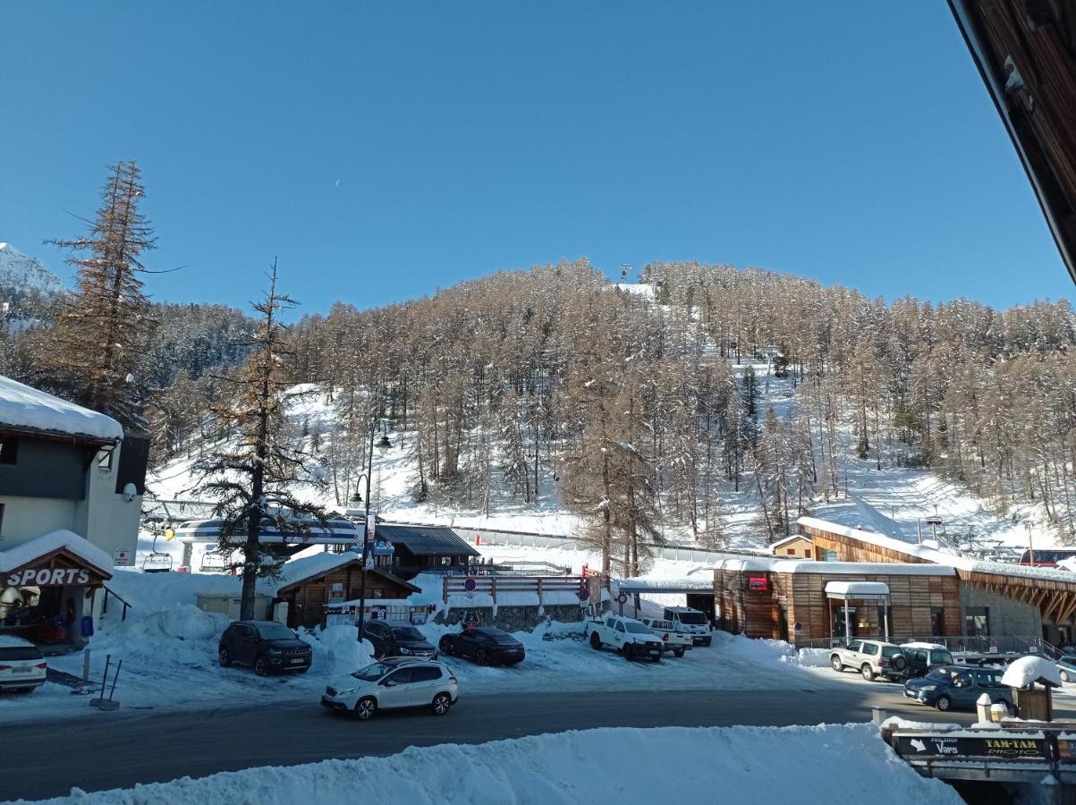Residence Le Schuss Studio Montagne En Bas Des Pistes Вар Екстериор снимка